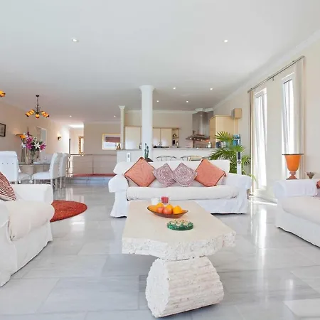 Bright And Spacious Puerto Calero 3 Bedrooms Viejo 雅伊萨