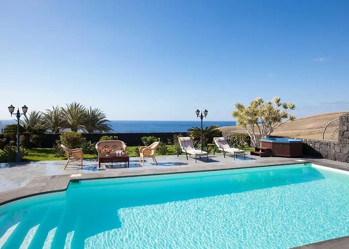 Bright And Spacious Puerto Calero 3 Bedrooms Viejo Villa *