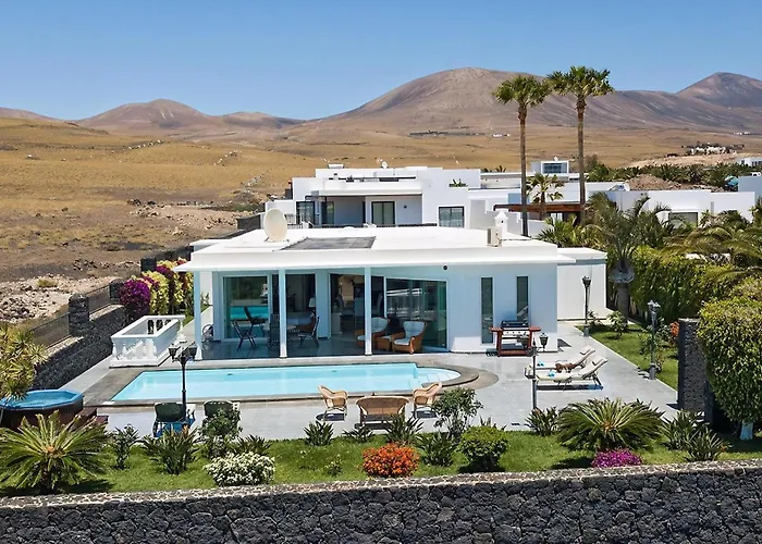 Bright And Spacious Puerto Calero 3 Bedrooms Viejo Villa Yaiza (Lanzarote)
